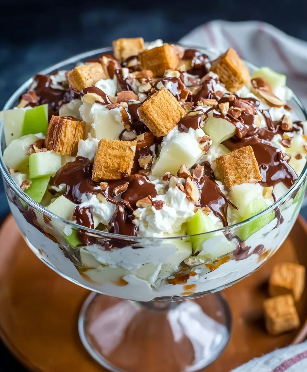 Midwest Snickers Salad: Sweet, Salty, Unforgettable Dessert!