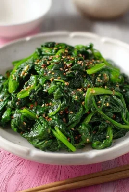 Korean Spinach Side Dish (Sigeumchi Namul)
