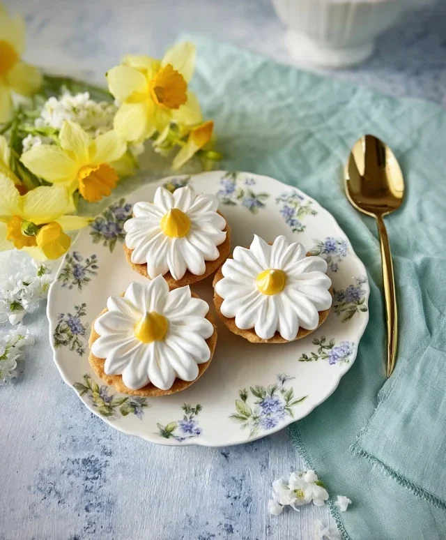 Daisy Lemon Meringue Pies