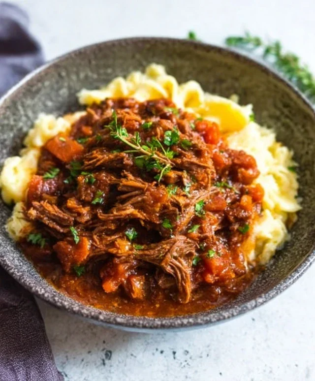 Slow Cooker Beef Ragu: Whole30, Pnon-non-non-alcoholic alternativeic non-alcoholic aleo, Gluten-Free